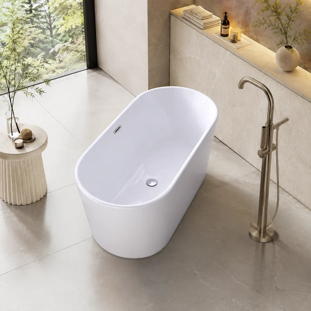 67" X 32" Freestanding Tub